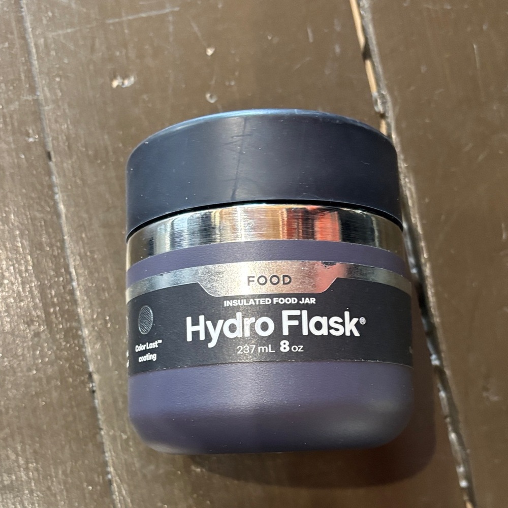 Hydro Flask 8oz insulated food jar blackberry NWT